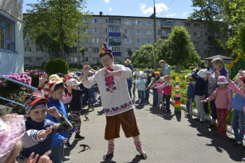 Летнее мероприятие "Парад шляп"